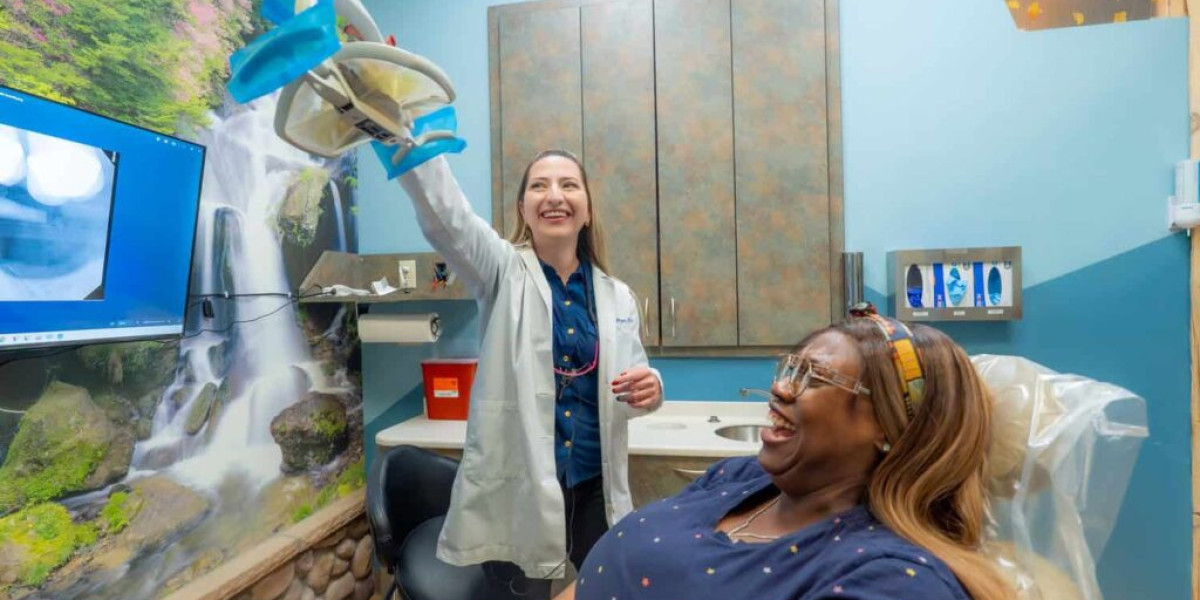 How Long Does It Take to Adjust to Wearing New Dentures?