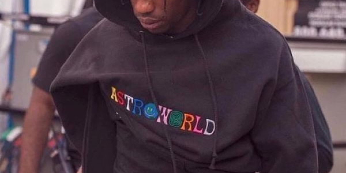 Why This Hoodie Works in Every Season