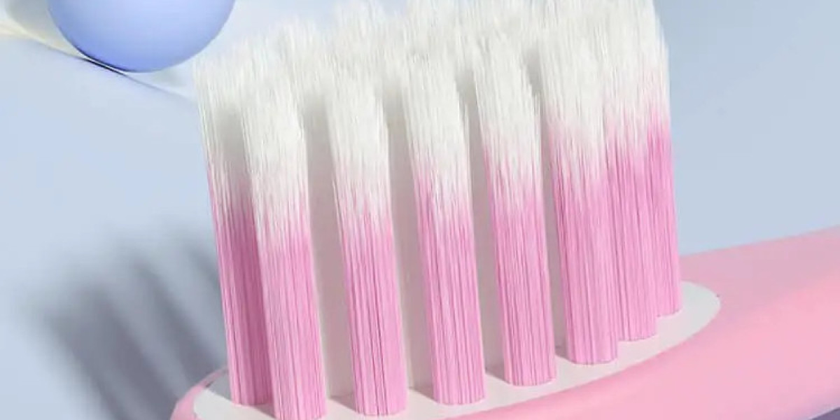 Best Kids Toothbrushes in the UAE: Gentle, Fun & Effective Oral Care