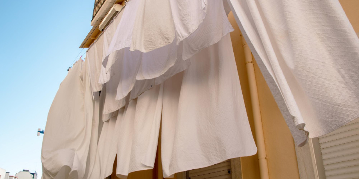 Why Bemberg Modal Satin Is the Perfect Choice for Abayas, Kaftans, and Occasionwear