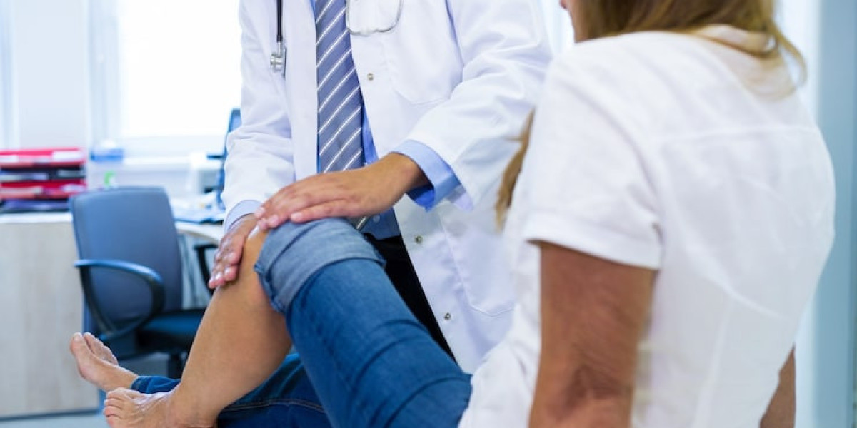 Avoiding Surgery: Advanced Options for Knee Pain Treatment in Metro Detroit