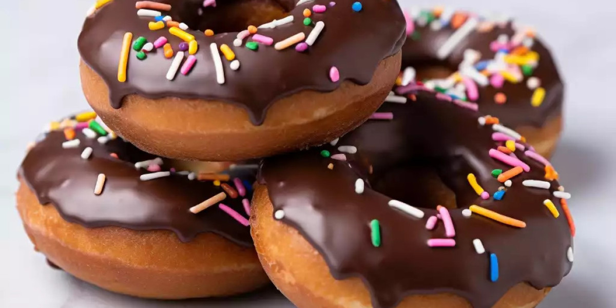 Everyday Comfort and Celebration at Donut Mart Albuquerque