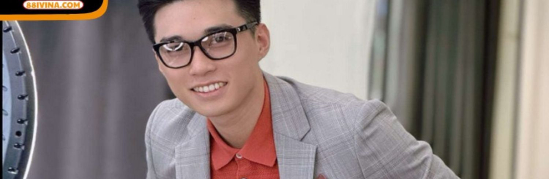 Hoàng Bách Cover Image