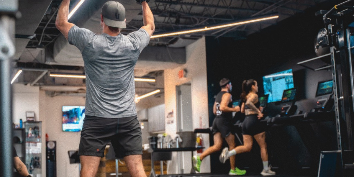 What services do top fitness centers in Houston provide?