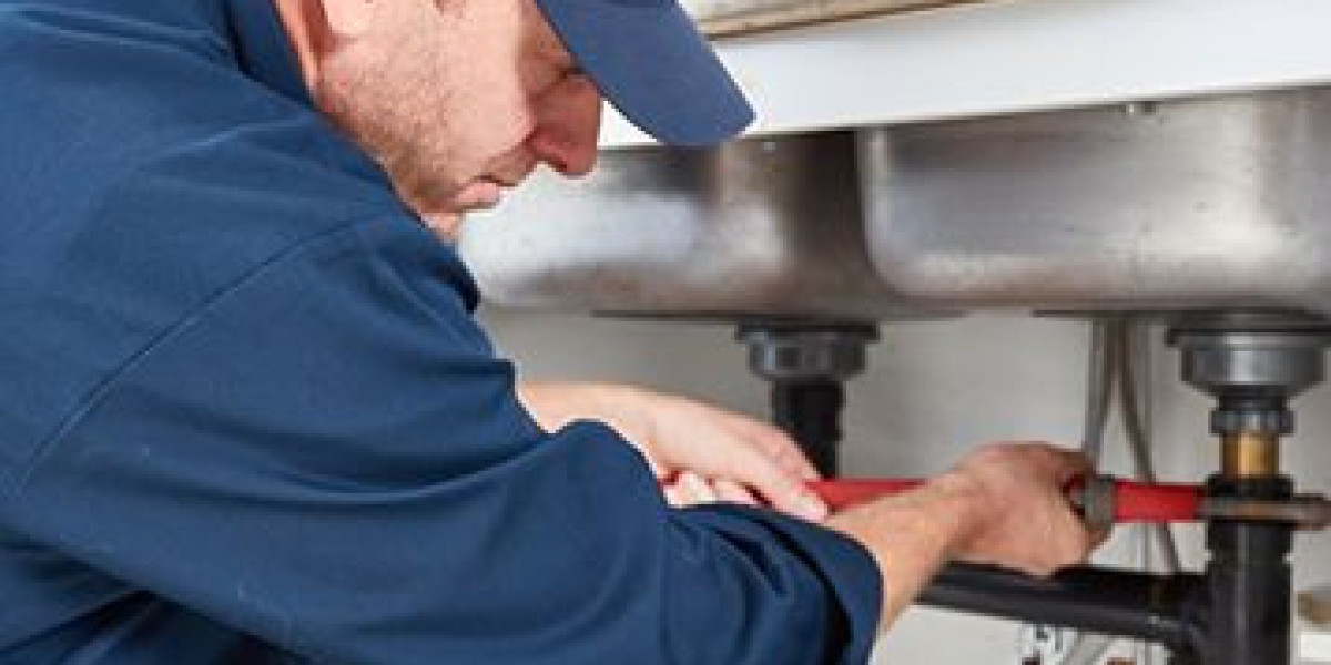 Cer​tified Pl‌u⁠mb‍er Speci‌alizing i​n Residential and Commercial Projects