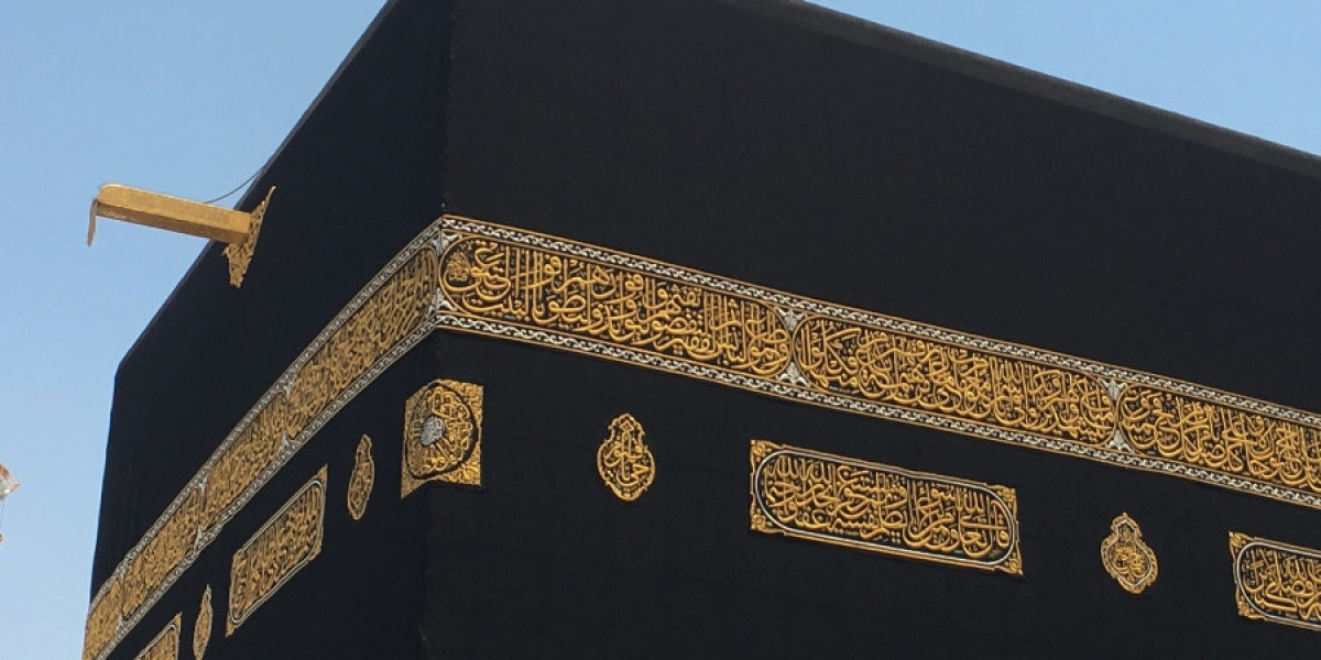 What Should You Know Before Booking a Hajj Package for 2026?