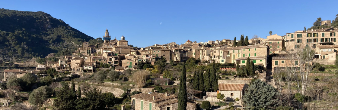 Yolo Tours Cover Image