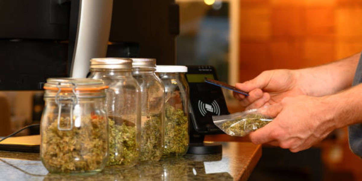 What to Expect When Visiting a Licensed Cannabis Dispensary