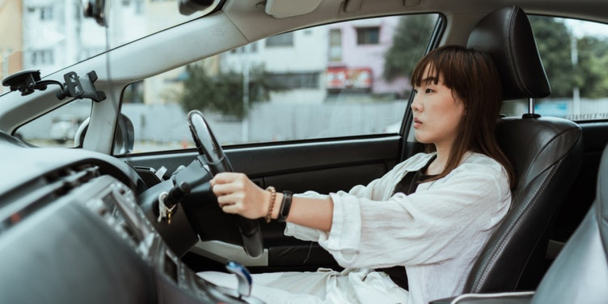 Choosing the Right Driving School in McLean: A Complete Guide for New Drivers