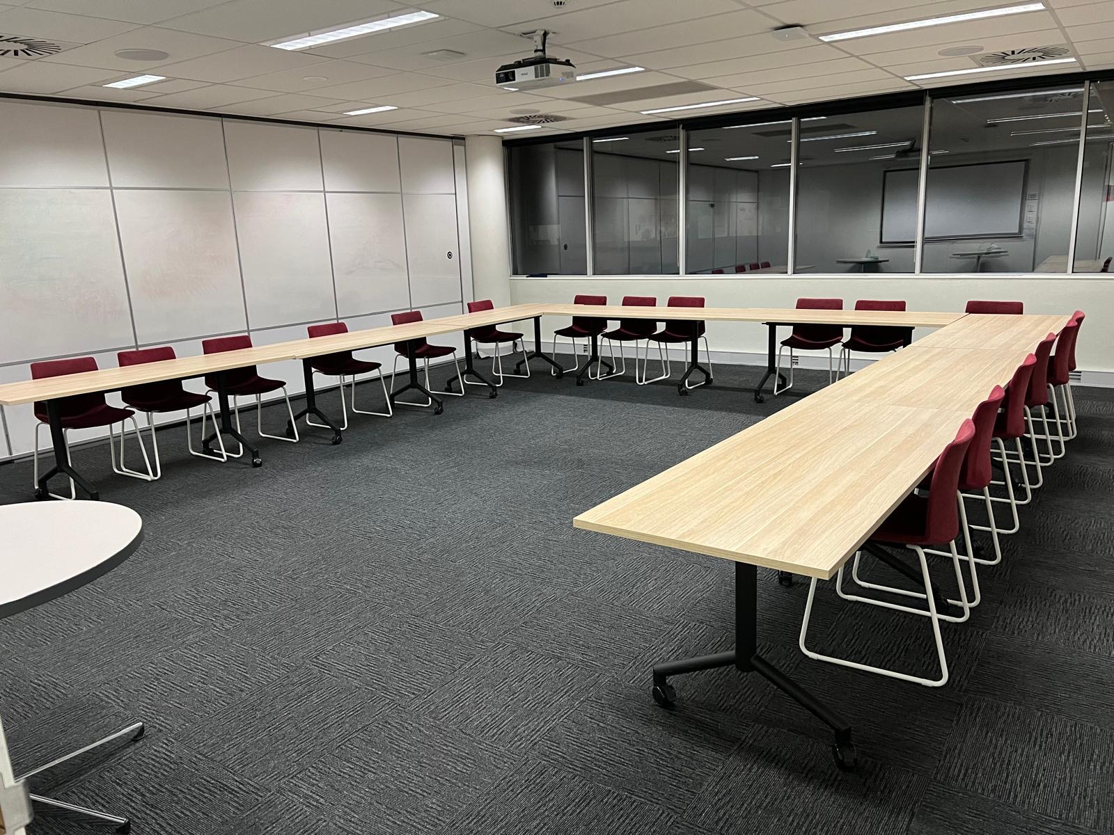 Canberra Office Cleaning Services | Professional Office Cleaners