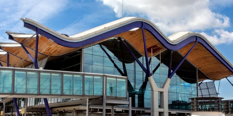 Ryanair Adolfo Suarez Madrid Barajas Airport Terminal - MAD 1-866-438-2309