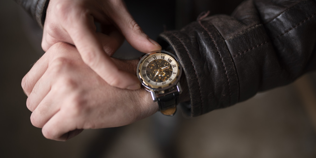 Why Pre-Owned Luxury Watches Are a Smart Investment for the Future