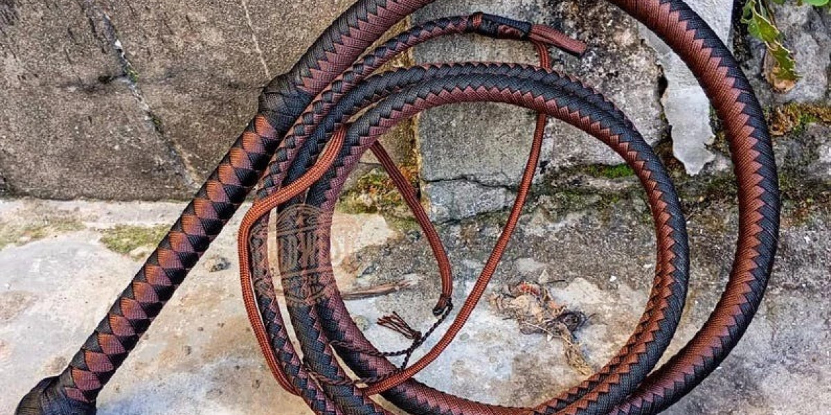Paracord Bullwhip – The Complete Guide