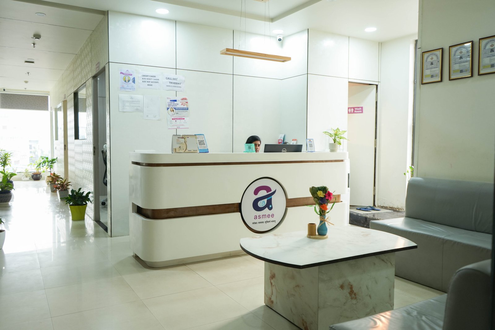 Trusted Gynecologist in Nirman Nagar For PCOS, Infertility, Irregular Periods Treatment