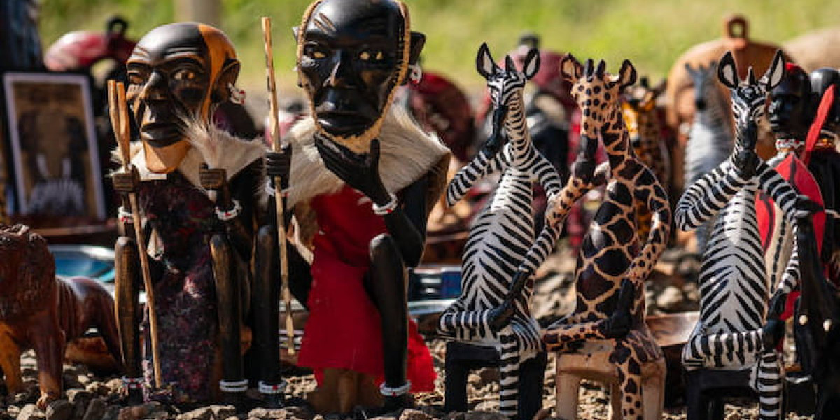 Local Art, Music, and Cultural Travel in Kenya During February