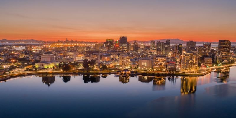 Lufthansa Airlines Oakland Office in California +1-866-829-1080