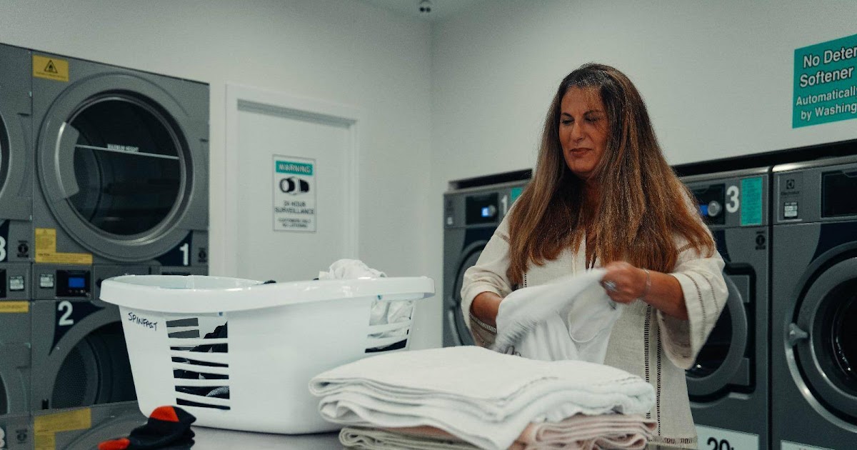 How Central Coast Laundry Services Help Simplify Your Week