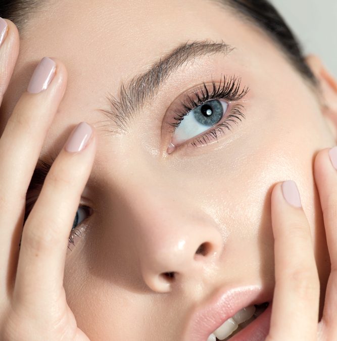 Discover Stunning Lashes with Our Eyelash Extension Specialist