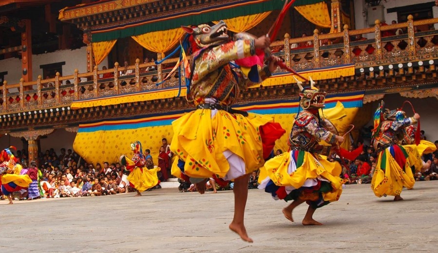 Best Bhutan Festival Tours – Explore Culture, Dances & Traditions
