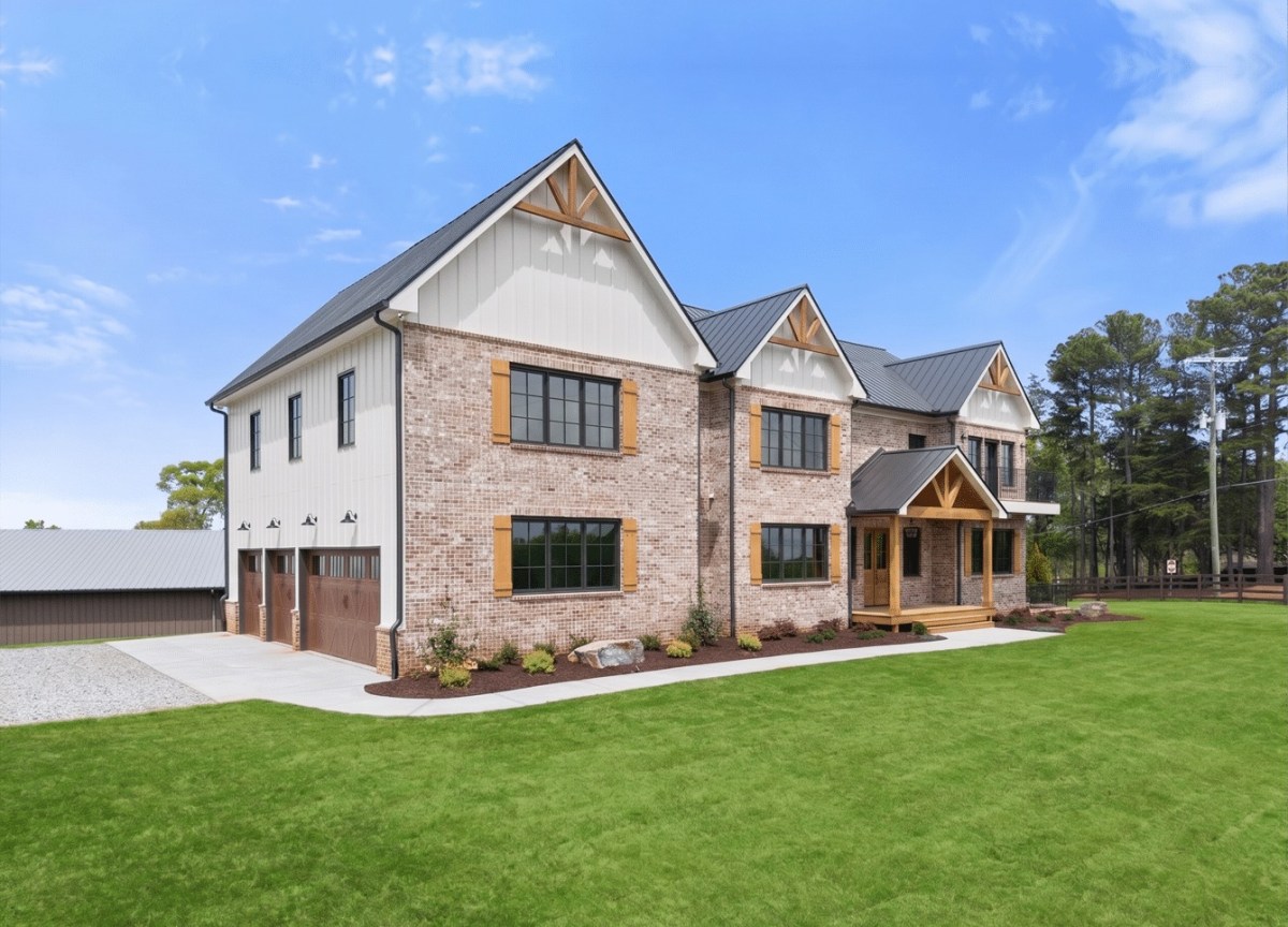 Why Choosing the Right Basement Contractor Alpharetta GA Makes All the Difference – designdwellbuild.com