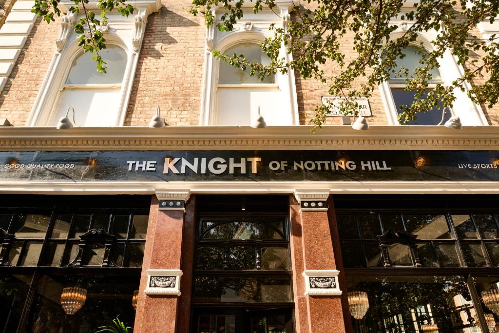Savor the Best Food in London at The Knight of Notting Hill