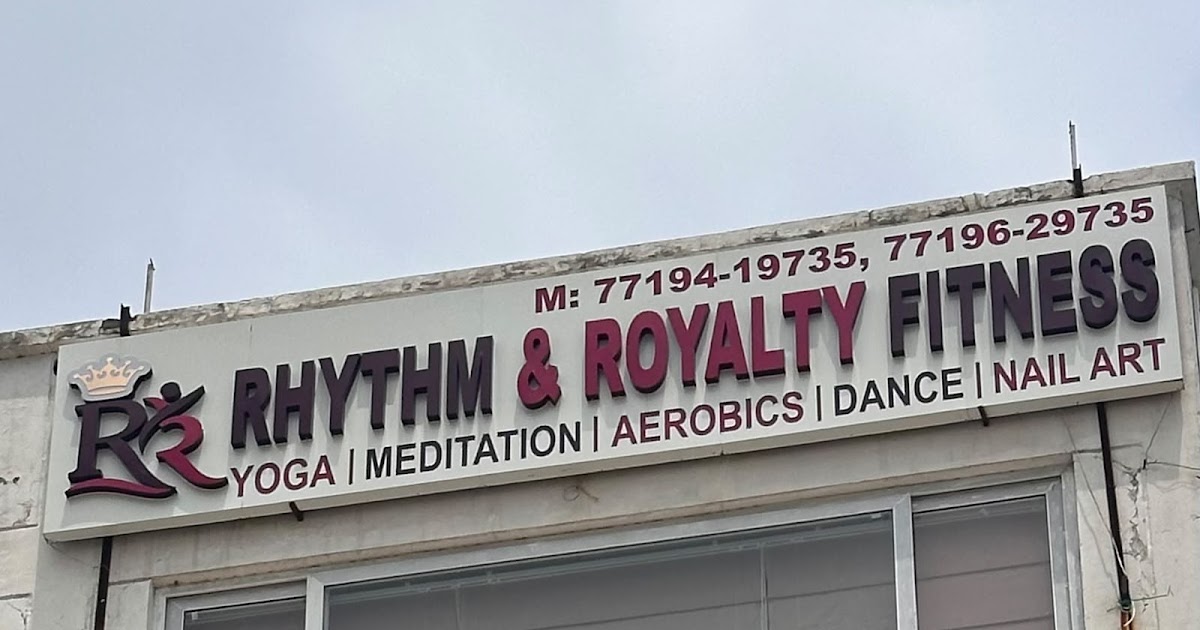 Top Health and Fitness Benefits of Zumba Classes in Zirakpur at Rhythm & Royalty