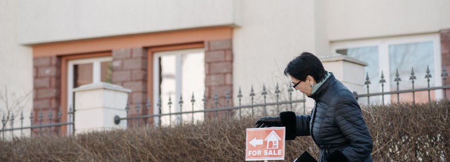 Peter Sells Homes Cover Image