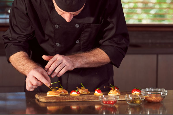 Why A Full-Time Private Chef Can Transform Your Everyday Lifestyle