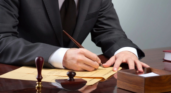Why Mississauga Businesses Need Reliable Notary Public Services