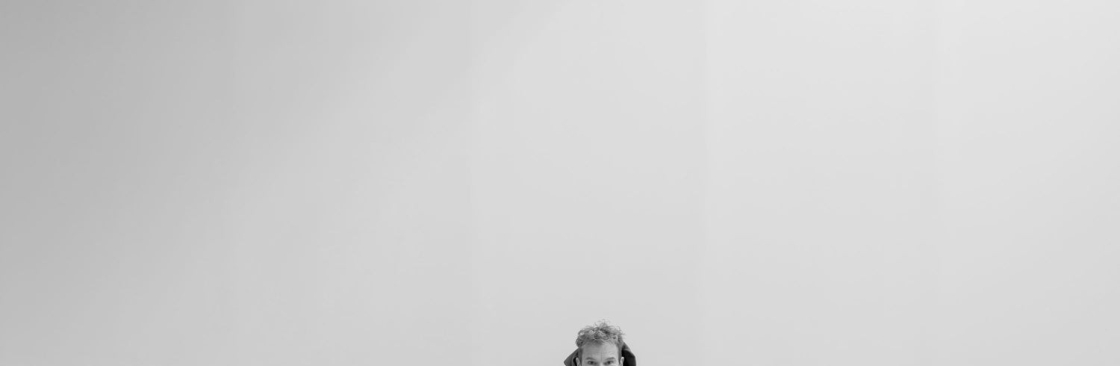 Klas Wiréhn Art Gallery Cover Image