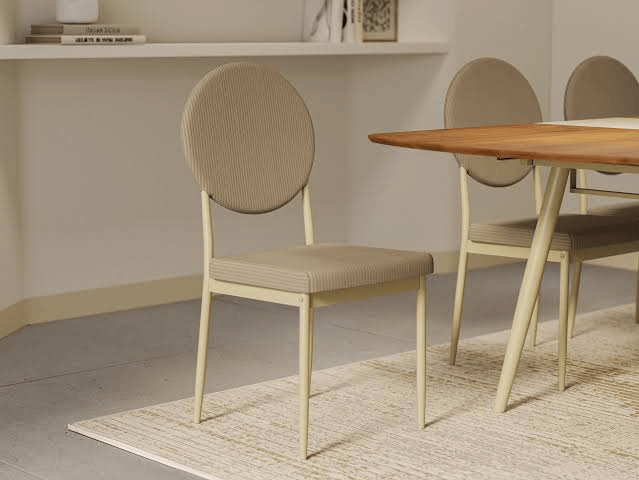 How to Select Kitchen Chairs for Daily Durability in Arlington Heights, Illinois
