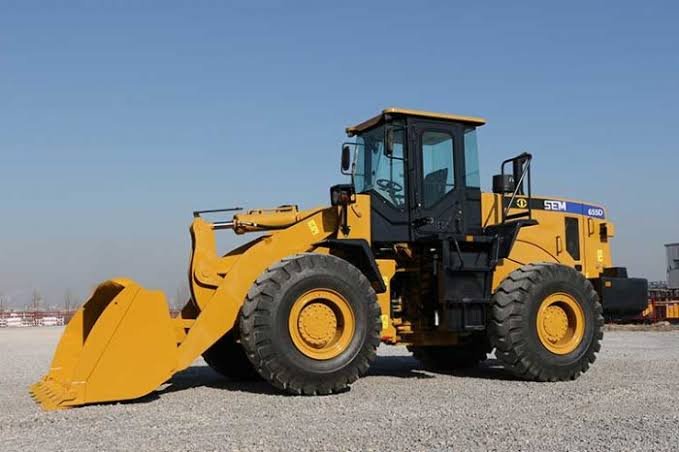 Wheel Loader Rental in UAE: Prices and Checklist | Al Bahar SEM